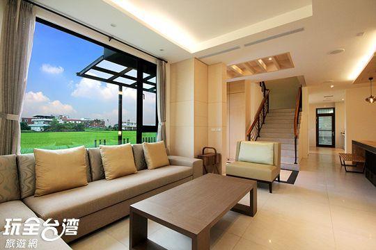 宜人生活溜滑梯親子民宿 Easylife B&B Донгшан Екстериор снимка