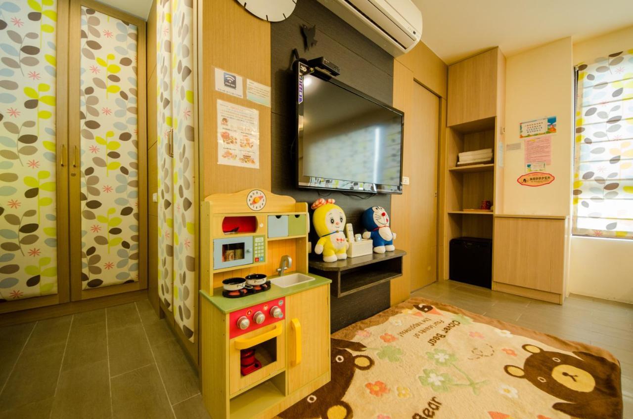 宜人生活溜滑梯親子民宿 Easylife B&B Донгшан Екстериор снимка